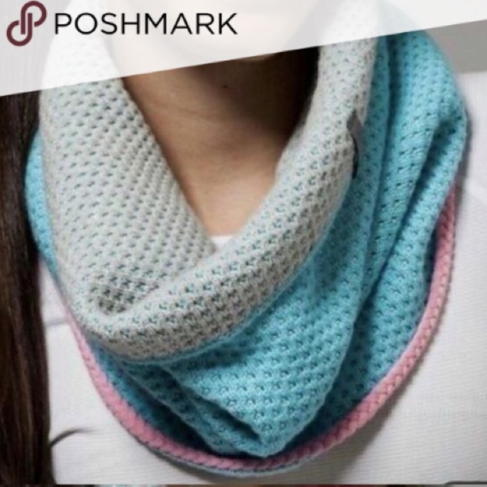 Ivivva Dream Embracer knit infinity scarf
